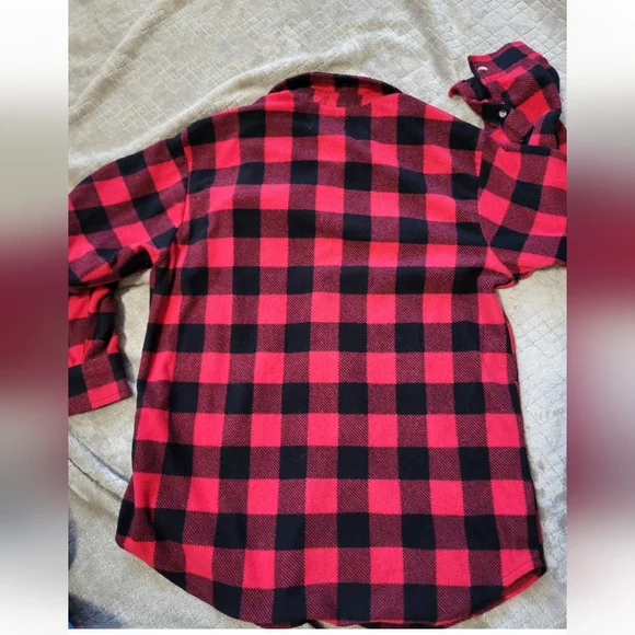 *Kids‎ Flannel - Picture 3 of 8